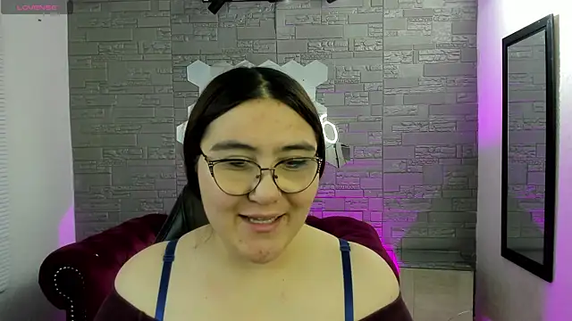 conniejames m online show from October 21, 2025, 12:39 pm