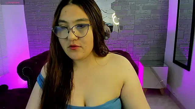 conniejames m online show from October 29, 2025, 12:18 pm