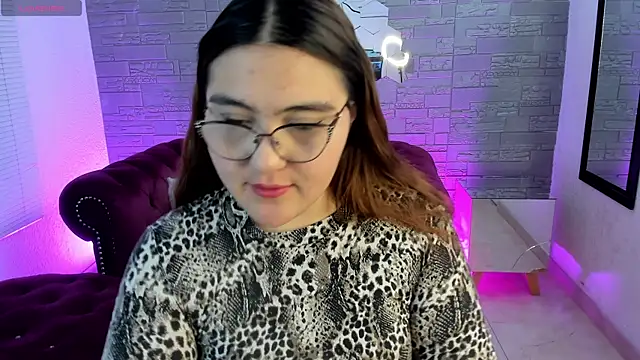 conniejames m online show from November 1, 2025, 12:29 pm