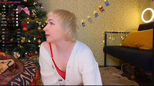 Snapshot of EmmyAmbros chatting on December 30, 2024, 5:23 pm EmmyAmbros online show from December 30, 2024, 5:23 pm