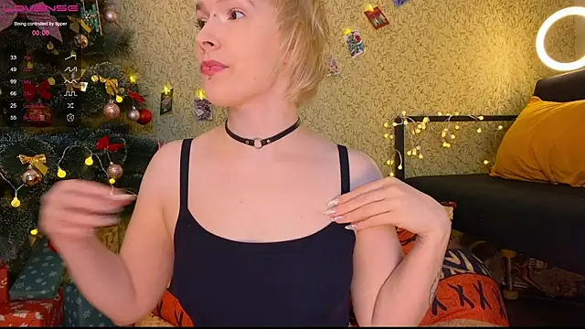 Snapshot of EmmyAmbros chatting on January 19, 2025, 6:21 pm EmmyAmbros online show from January 19, 2025, 6:21 pm