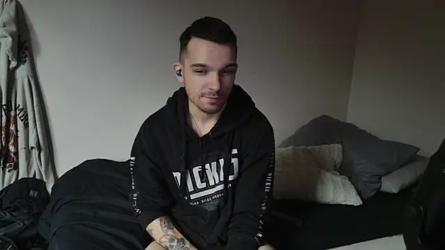 JackDesFeux online show from March 6, 2025, 2:08 pm