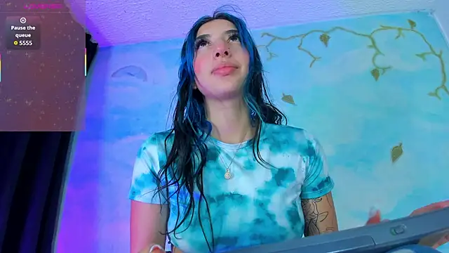 SaturnooStonee online show from September 25, 2025, 5:33 am