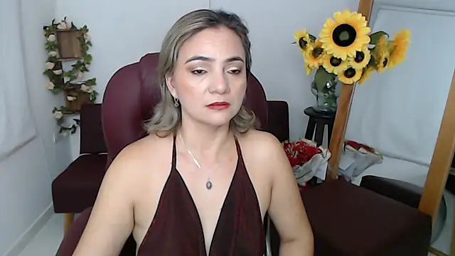 Snapshot of ana_milf chatting on July 15, 2026, 2:11 pm ana milf online show from July 15, 2026, 2:11 pm