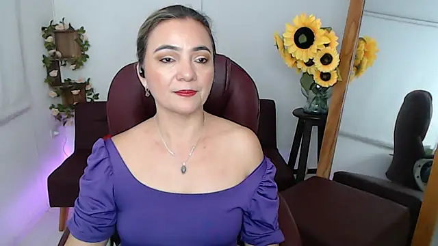 Snapshot of ana_milf chatting on July 24, 2026, 1:42 pm ana milf online show from July 24, 2026, 1:42 pm