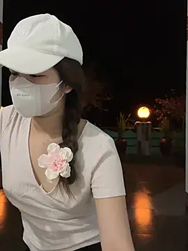 Snapshot of BabyThree_ chatting on December 26, 2024, 4:25 pm BabyThree online show from December 26, 2024, 4:25 pm