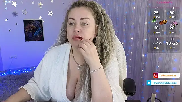 misskaassandraa online show from January 19, 2025, 10:50 am