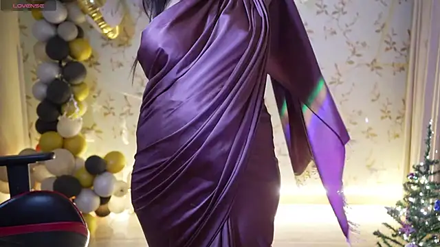 only aleesha online show from December 27, 2024, 8:39 pm