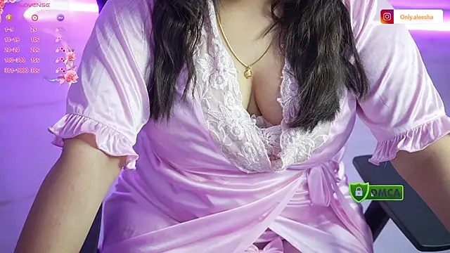 only aleesha online show from November 1, 2025, 4:31 pm