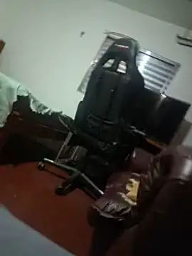 gressw22 online show from September 14, 2025, 1:32 pm