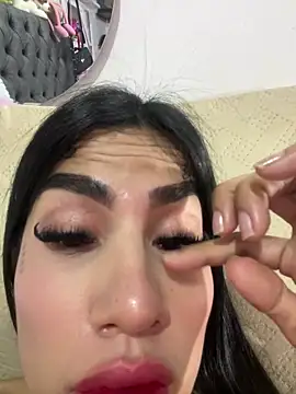 saragill323 online show from February 1, 2025, 12:40 am