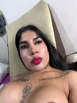 saragill323 online show from February 23, 2025, 1:24 am