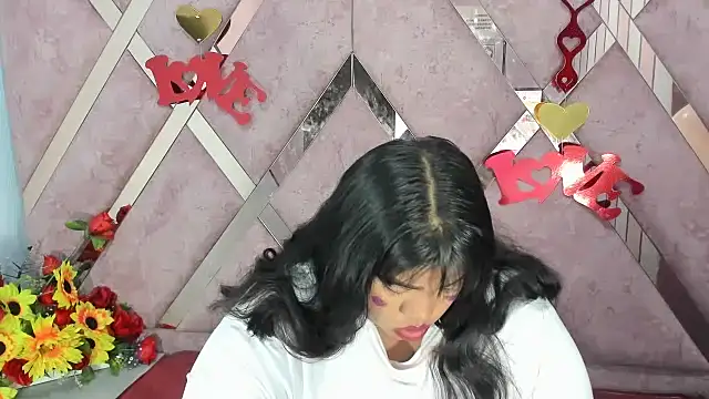 chanel hot 001 online show from February 18, 2025, 10:05 am