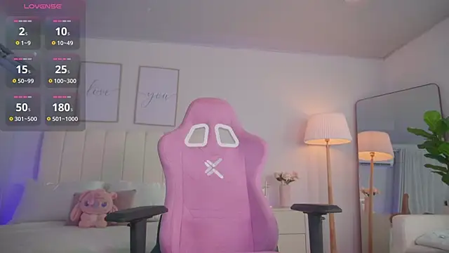 Cristall Bunny online show from April 10, 2026, 12:05 am