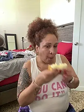 Snapshot of ladycreamypr2 chatting on March 3, 2026, 4:35 pm ladycreamypr2 online show from March 3, 2026, 4:35 pm