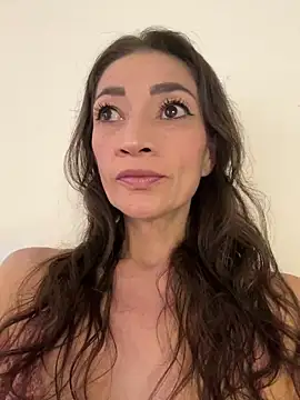 Yulia sx online show from February 21, 2025, 4:48 pm