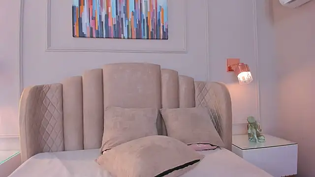 aria greco online show from December 6, 2024, 3:30 am