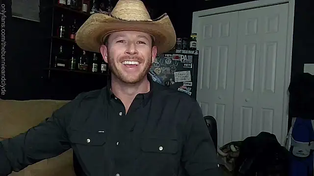 chillinthemosttt online show from December 6, 2024, 4:25 am