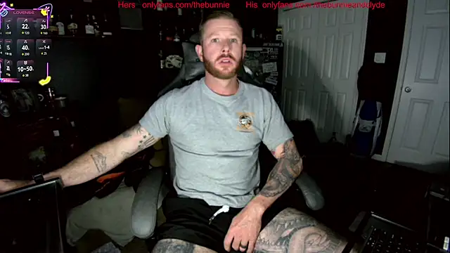 chillinthemosttt online show from October 20, 2025, 12:44 am