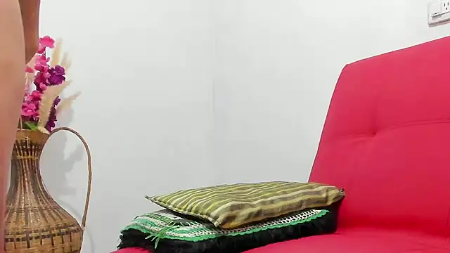 Latin Mature975 online show from October 6, 2025, 8:12 am