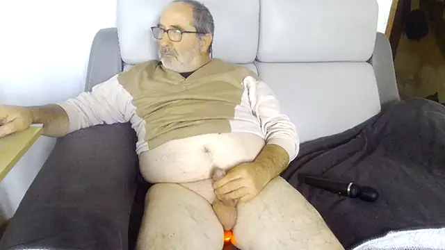 Snapshot of gillou1234 chatting on September 24, 2025, 4:10 pm gillou1234 online show from September 24, 2025, 4:10 pm