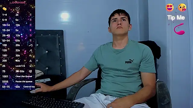 Jacobb Lee online show from November 14, 2025, 9:13 pm