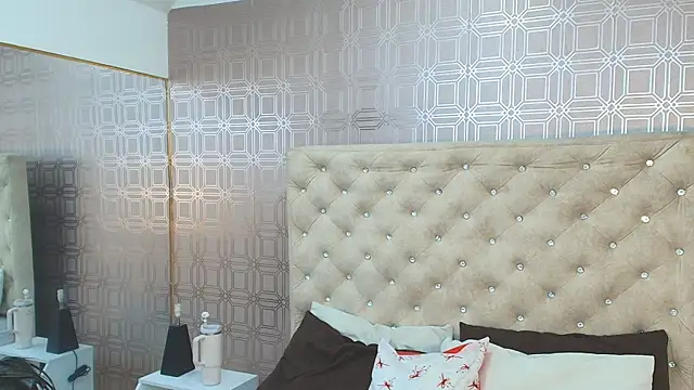 Snapshot of Sara_Desire chatting on January 16, 2025, 12:20 pm Sara Desire online show from January 16, 2025, 12:20 pm