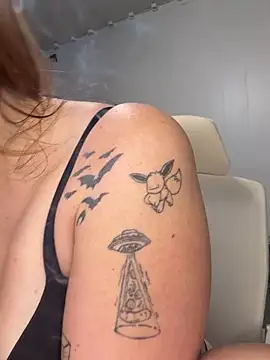 Blaze Baby online show from September 25, 2025, 3:05 pm