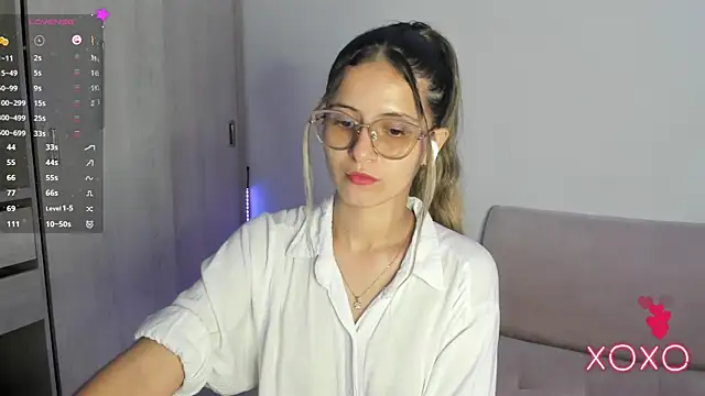 Lilacutte  online show from September 29, 2025, 8:30 am