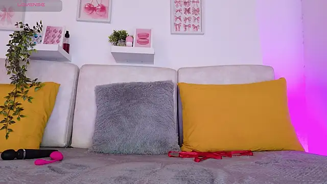 Malka Burning online show from April 4, 2026, 8:06 pm