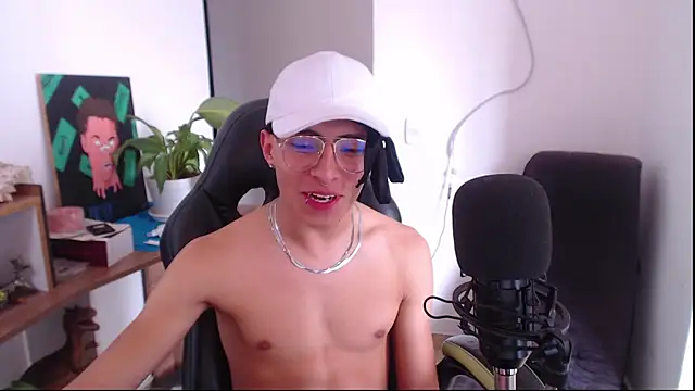 Snapshot of jay_dimarco2 chatting on February 18, 2026, 5:53 pm jay dimarco2 online show from February 18, 2026, 5:53 pm