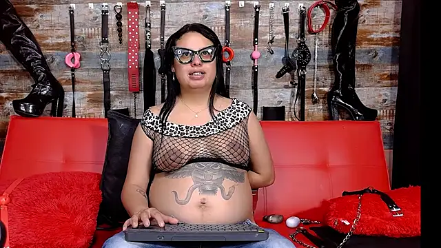 slave Rubi online show from December 28, 2024, 1:28 pm