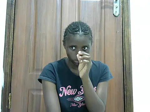 Snapshot of hottgirlval chatting on April 6, 2026, 11:44 am hottgirlval online show from April 6, 2026, 11:44 am