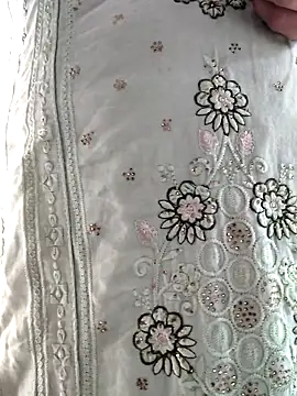 Hot-rubina online show from September 18, 2025, 10:06 am