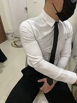 harrylouis1357 online show from December 29, 2024, 11:18 am