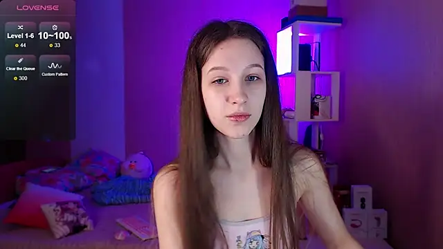 ur kitty   online show from December 15, 2024, 1:11 pm