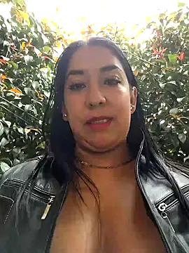 Bella keny online show from March 20, 2025, 6:42 pm