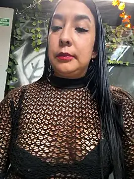 Bella keny online show from December 15, 2025, 6:23 pm