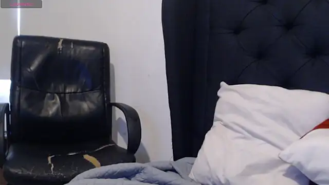 EmaGw online show from November 2, 2025, 6:21 pm