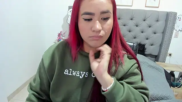 Snapshot of EmaGw chatting on January 6, 2026, 8:34 pm EmaGw online show from January 6, 2026, 8:34 pm