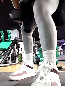 Snapshot of EmaGw chatting on February 13, 2026, 10:17 pm EmaGw online show from February 13, 2026, 10:17 pm