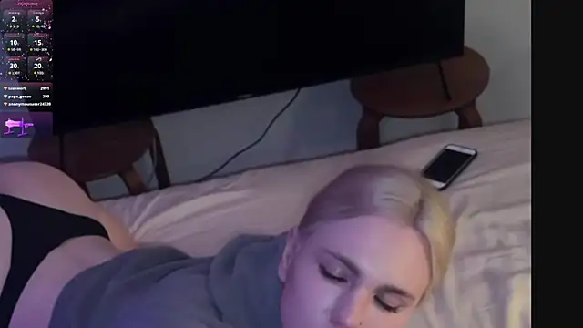 DanielPaige  online show from March 1, 2025, 7:15 pm