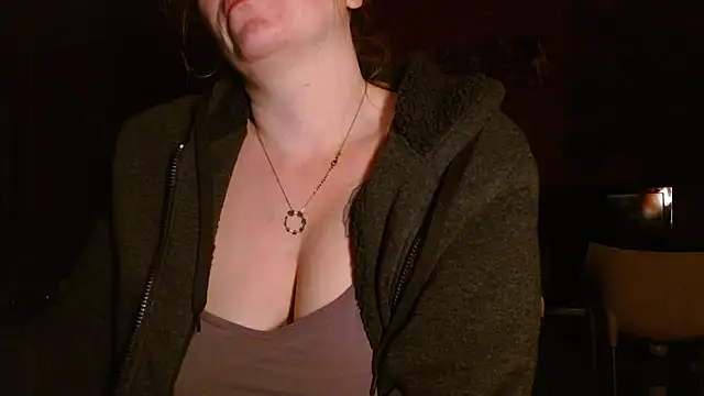 cruellaculdenfer67 online show from March 28, 2026, 3:28 am