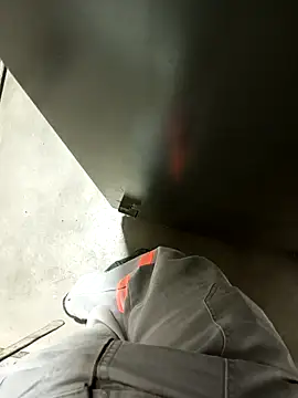 Snapshot of Din0071 chatting on December 6, 2024, 10:41 pm Din0071 online show from December 6, 2024, 10:41 pm