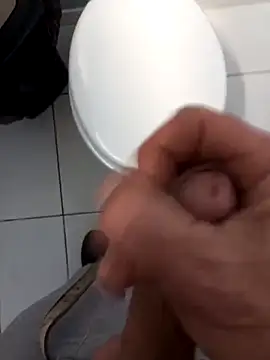 Snapshot of Din0071 chatting on March 22, 2025, 2:14 pm Din0071 online show from March 22, 2025, 2:14 pm