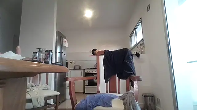 nicolaaaaas online show from February 28, 2025, 9:36 am