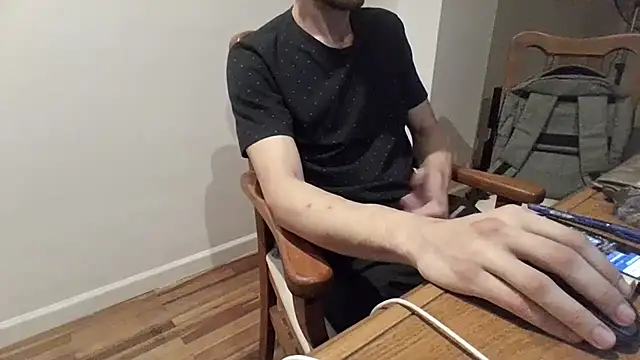 nicolaaaaas online show from March 12, 2025, 11:33 pm