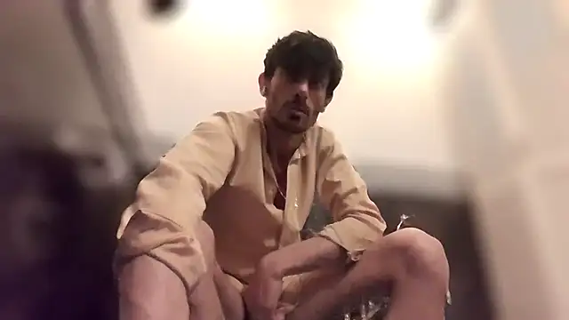 nicolaaaaas online show from October 2, 2025, 10:06 pm