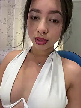 AliceJovovich online show from December 30, 2024, 10:43 am