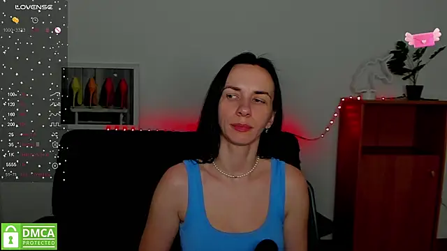 annakillianox online show from March 15, 2025, 3:37 pm
